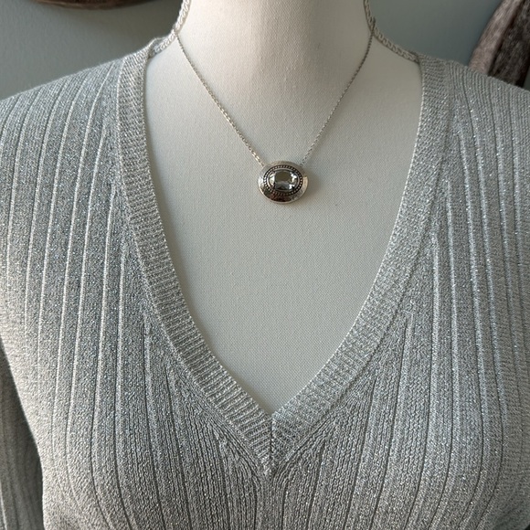 Chico's silver shimmer v-neck sweater   Chicos size 3 - Picture 3 of 6